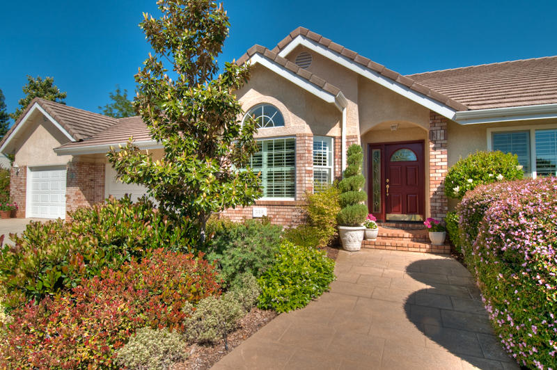 Home For Sale 568 River Oaks Redding CA