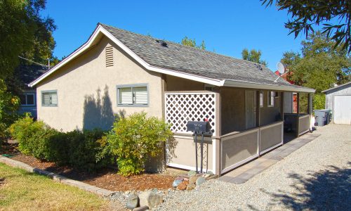 945 West St Redding CA 96001 MLS# 11-4275